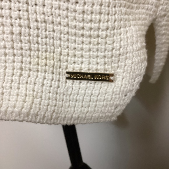 Micheal Kors Women’s Cream Crowl Knit 🧶 Sweater - Picture 2 of 5